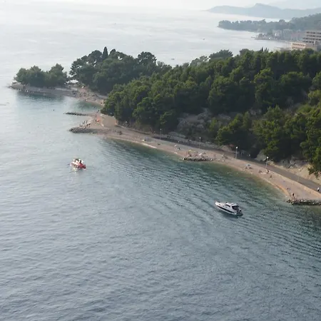 Waterfront Ivan Daire